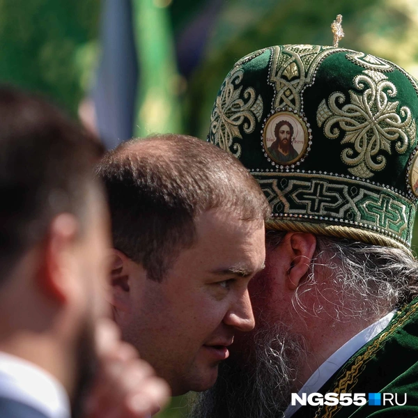 Глава региона пообщался с митрополитом Дионисием  | Источник: Евгений Софийчук / NGS55.RU