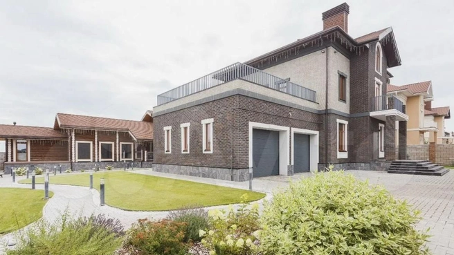 Площадь участка — 1370 квадратных метров | Источник: сайт объявлений