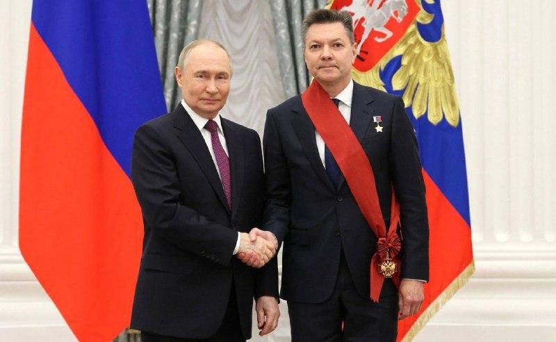 Владимир Путин наградил самарского космонавта Кононенко