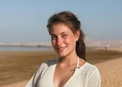 Алена Косторная: «Беременность — выстраданное решение. Сможет ли тело через пять лет быть способным к семье?»