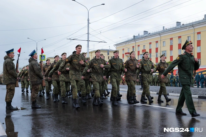Военнослужащие наверняка будут петь «Катюшу» | Источник: Нина Паршина / NGS24.RU