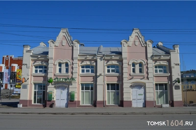 Дореволюционный корпус лавок в Томске продают за 31 млн