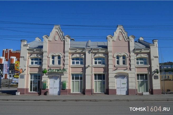 Раньше там располагался корпус лавок | Источник: Роман Петрушин / tomsk1604.ru