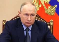 Владимир Путин отреагировал на голую вечеринку Насти Ивлеевой