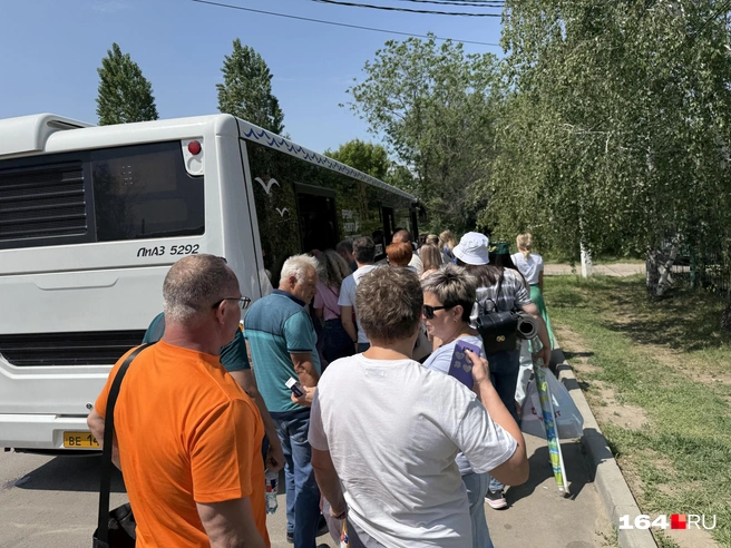 До поляны пустили новые автобусы | Источник: Сергей Петунин / 164.RU