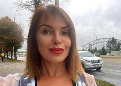 Пять спален, две гардеробных, три санузла: Наталья Штурм купила трехэтажный дом в Подмосковье