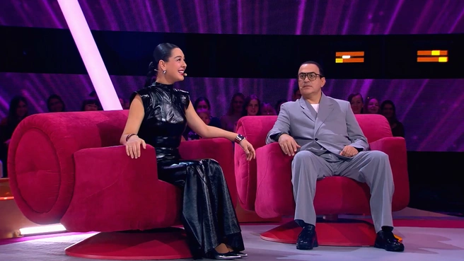 К колкостям ведущих Ксения была готова | Источник: tnt-online.ru