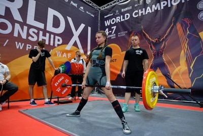 Владивостокская студентка стала чемпионкой мира по пауэрлифтингу