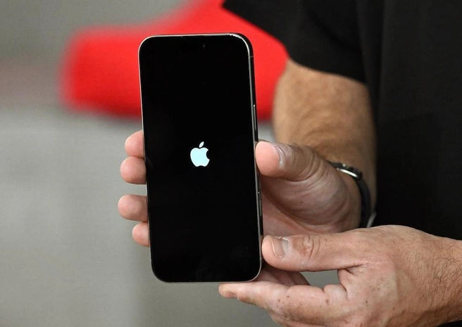 «Яблоко» раздора. Почему нельзя заставить Apple продавать российские приложения | Источник: Александр Миридонов / «Коммерсантъ»