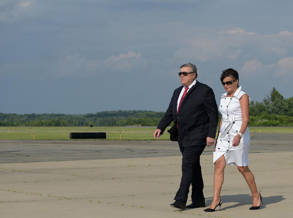 Виктор и Амалия Кнавс | marieclaire.ru