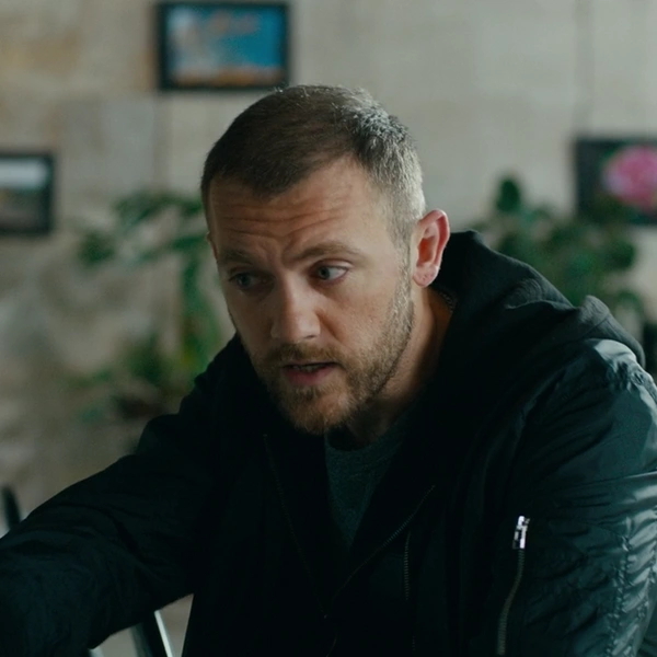 Денис Шведов сыграл бандита Игоря | Источник: фильм «Жизнь впереди» (18+), режиссер Карен Оганесян, 2017 год / кинокомпании «Главкино», «КАРГО», НТВ