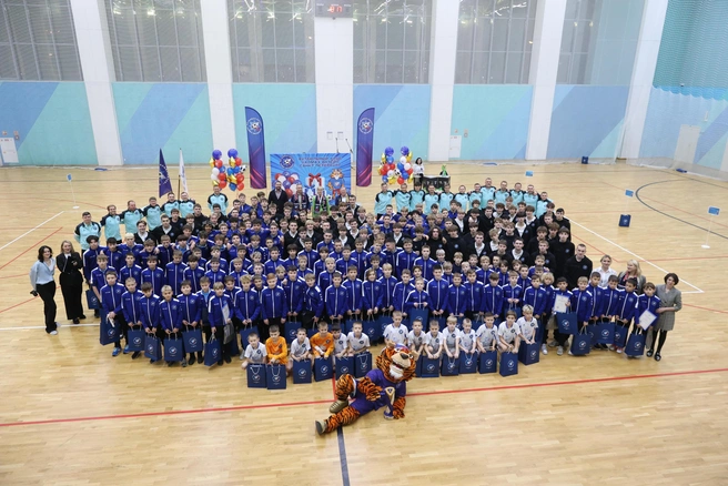 ФК «Алмаз&nbsp;– Антей» в полном составе