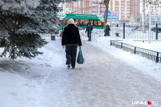 Но тропинка очень скользкая | Источник: Булат Салихов / UFA1.RU