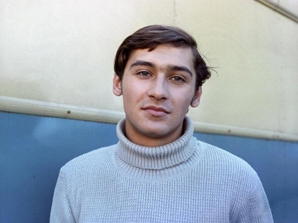 Умер в одиночестве. Почему сын Мордюковой Владимир Тихонов потерял Варлей и сгорел от наркотиков в 40