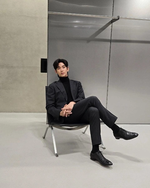 Источник: @soohyun_k216