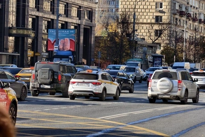 Центр Москвы сковали пробки из-за саммита
