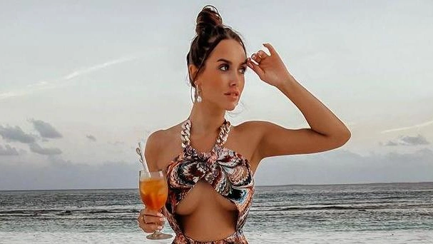 Странный поклонник напугал порнозвезду Luxury Girl: такого Полина Марченко не ожидала от фаната