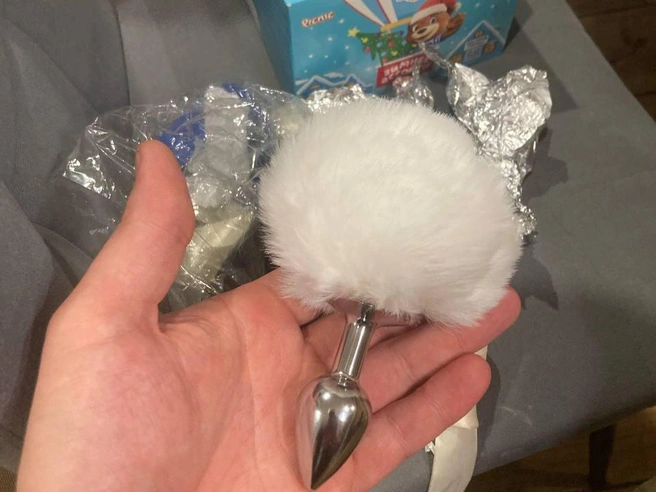 Иногда Тайный Санта преподносит крайне неожиданные подарки. | Источник: Читательница E1.RU 