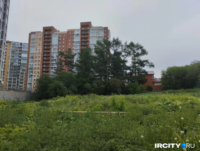 Ещё одна новостройка с видом на частные дома может появиться в центре Иркутска | Источник: Алёна Кашпарова / «ИрСити»