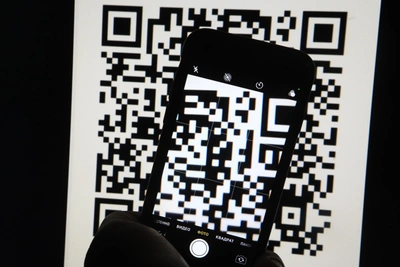 Russia's New Payment Code Aims to Simplify Life but Poses Risks