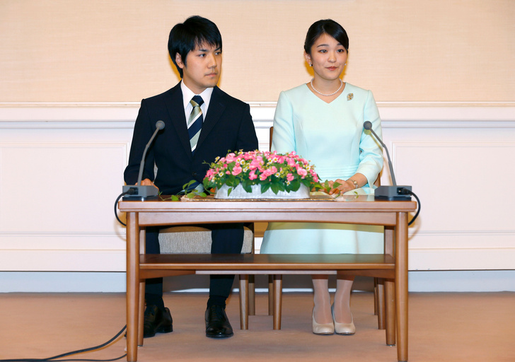 Ждала этого 7 лет: принцесса Японии вышла замуж за обычного юриста