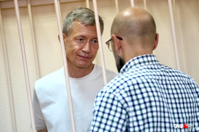 Защита просила о домашнем аресте | Источник: Михаил Шилкин