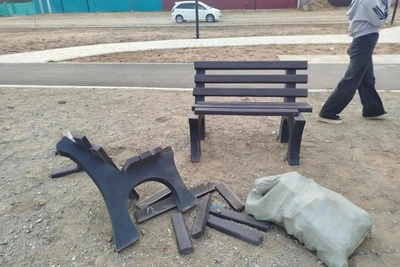 Уголовное дело за сломанную лавочку в Дульдурге