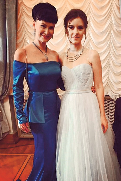 Нонна Гришаева и дочерью Анастасией