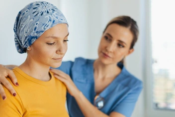 6 способов псевдолечения рака, которые не помогают, но крадут здоровье, деньги и жизнь