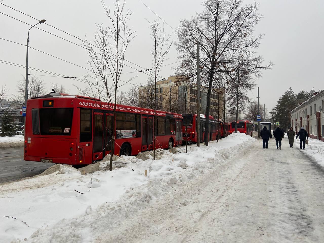 После атаки беспилотников движение общественного транспорта в Казани полностью восстановлено