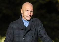 «Автора строк мы нашли»: Игорь Крутой прокомментировал скандал с «кражей» стихов песни Ирины Аллегровой «У окна»