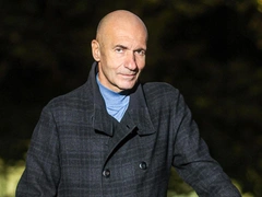 «Автора строк мы нашли»: Игорь Крутой прокомментировал скандал с «кражей» стихов песни Ирины Аллегровой «У окна»