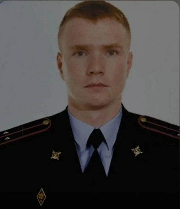 «Не принимал лжи категорически». Каким запомнили убитого лейтенанта полиции Дмитрия Семеновых | Источник: Официальная группа администрации Кингисеппского района