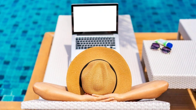 Workation — работаем в отпуске: как модный тренд меняет отели по всему миру