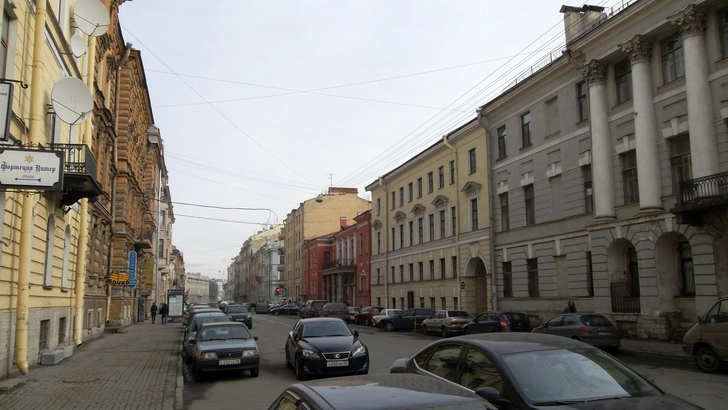 Вид Миллионной в 2012 году | Источник: tura8, https://commons.wikimedia.org/