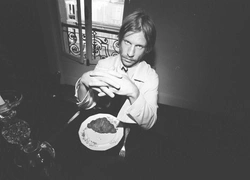 Иван Дорн объявляет войне войну: каким получился (долгожданный) альбом dorndom