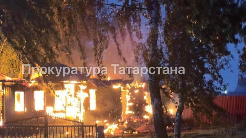 «Неосторожное обращение с огнем»: в Татарстане 9-летний ребенок погиб в пожаре