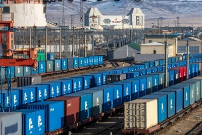 Забайкальск передает в КНР рекордные 20 поездов ежедневно