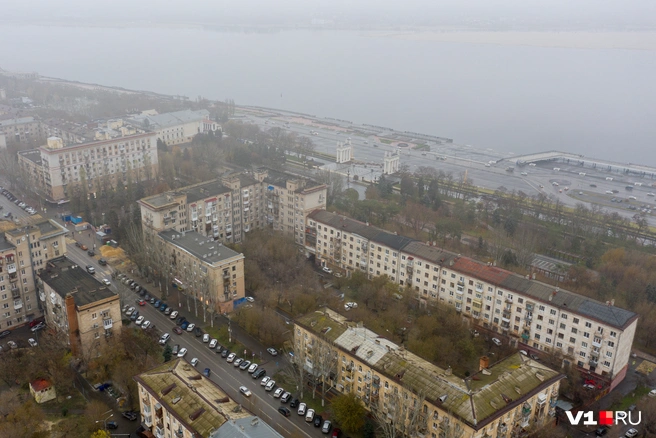 На неприятный запах в тумане жалуются практически во всех районах | Источник: Алексей Волхонский / V1.RU