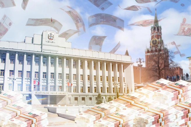 42,2 миллиарда рублей — это 84 447 пачек пятитысячных купюр | Источник: Мария Романова