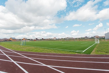 Которые изучают науку, занимаются спортом и внеурочными мероприятиями  | Источник: Ксения Зимина