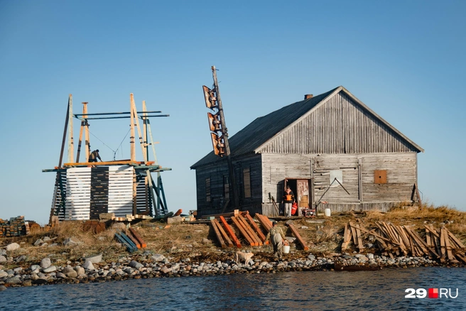 Летне-Орловский маяк — один из старейших деревянных маяков в Архангельской области | Источник: Иван Митюшев