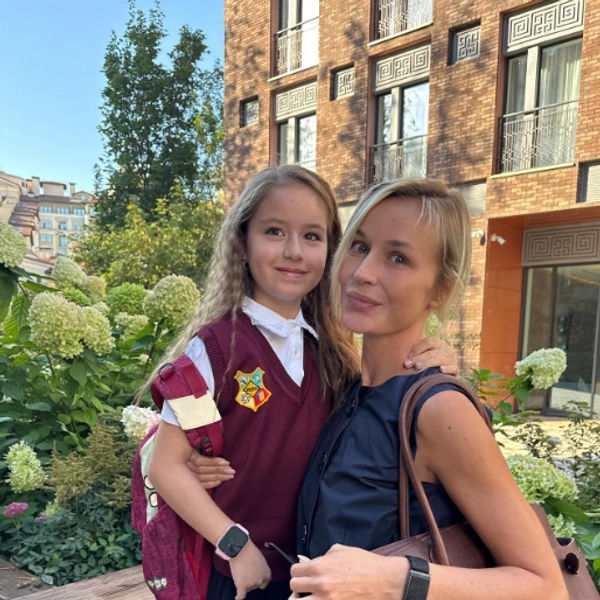 Полина Гагарина с дочкой
