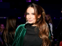 Айза выступила против Ларисы Долиной и назвала еще звезд, которых следует «отменить»