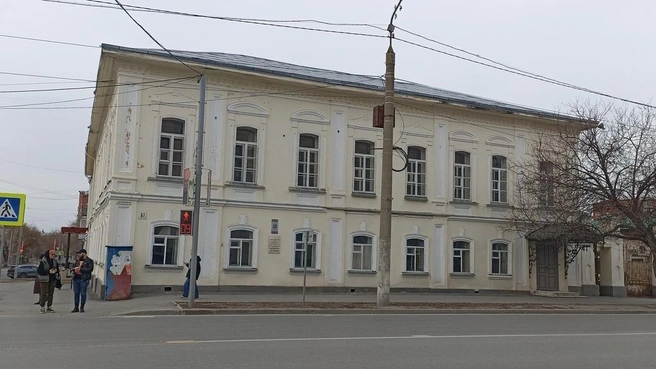 В этот дом за поддержкой пришли первые пионеры Кургана | Источник: Анна Сарапульцева / 45.RU