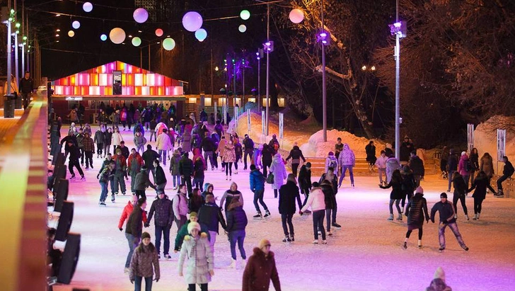 Где покататься на коньках в Москве: 8 атмосферных мест ⛸