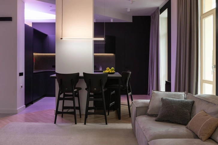 Стулья, Cattelan.  | Источник: Юлия Бараускас