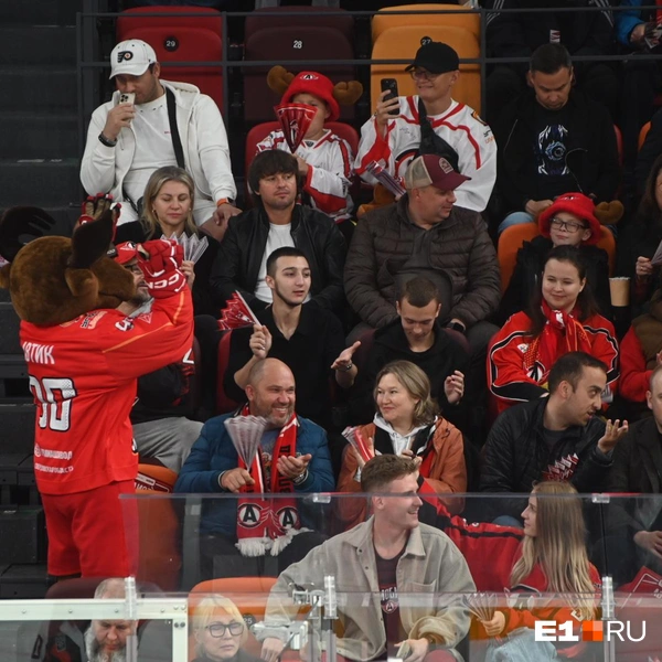 Источник: Дмитрий Емельянов / E1.RU