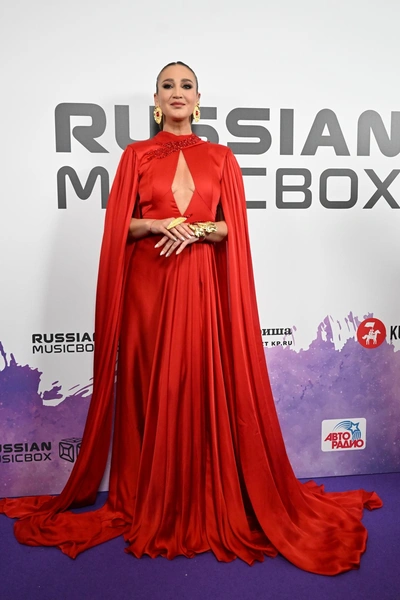 Ольга Бузова | www.starhit.ru