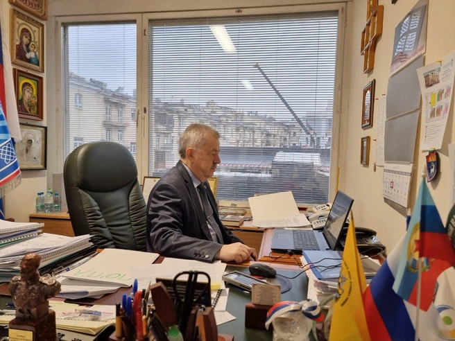 Карьеру Виктор Водолацкий начинал строить в Азове | Источник: Виктор Водолацкий — депутат Государственной Думы РФ / Telegram.org